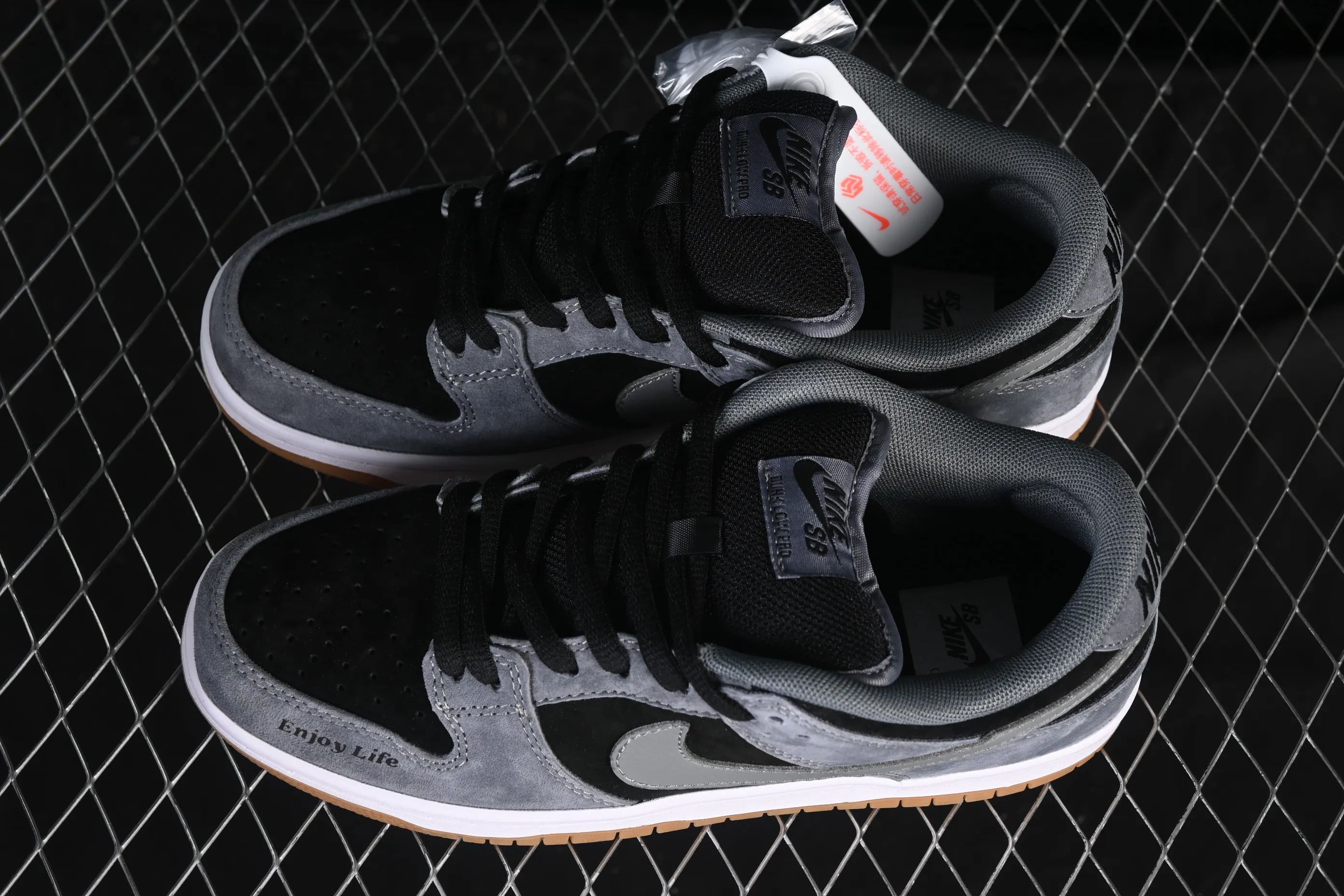 All Categories Nk SB Dunk Series Nk SB Dunk Low Low-top sneakers Nike SB Dunk Low Gray raw rubber SB low-top casual sneakers HF3063-001